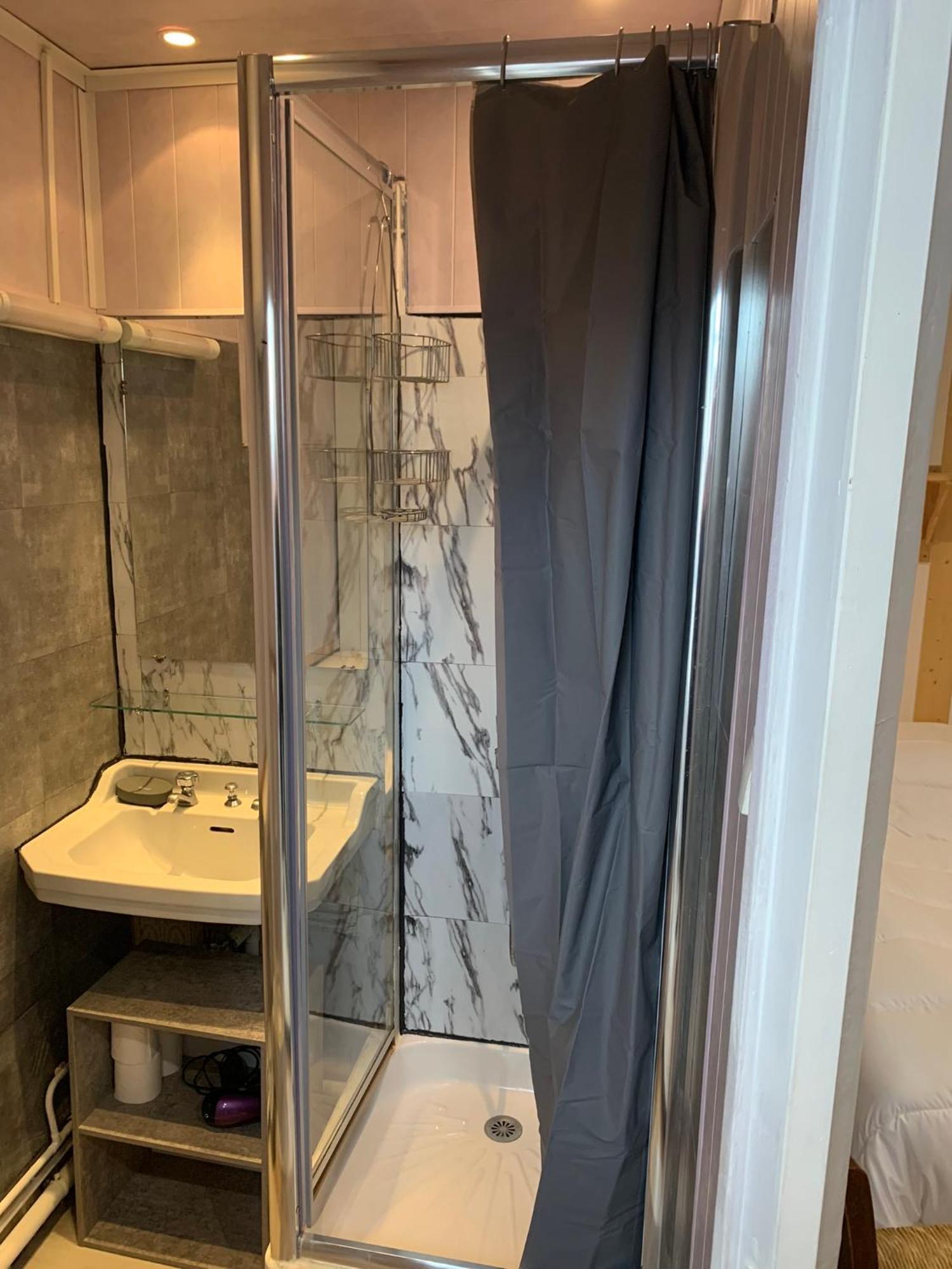 Marie Maxi 2 Adultes Et 2 Enfants - Linge Toilette Et Literie Et Menage Inclus Dans Le Tarif Appartement Laruns Buitenkant foto