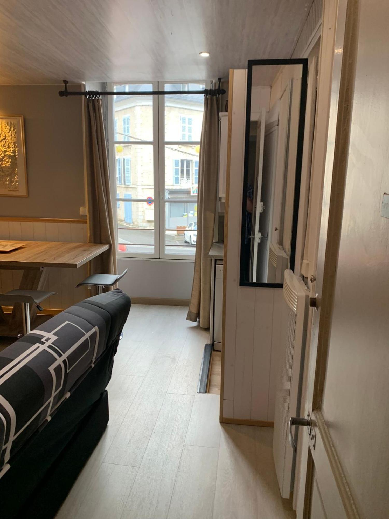 Marie Maxi 2 Adultes Et 2 Enfants - Linge Toilette Et Literie Et Menage Inclus Dans Le Tarif Appartement Laruns Buitenkant foto